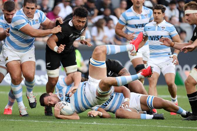 Escándalo en los “Pumas”: tres rugbistas fueron suspendidos por racismo y  xenofobia | El Mercurio Deportes