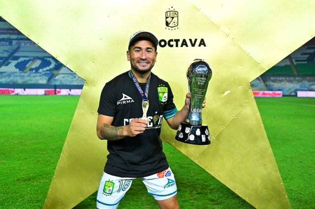 Jean Meneses Toca El Cielo Los Elogios Que Recibio El Chileno Tras Coronar Una Tremenda Campana Con Un Titulo En Leon El Mercurio Deportes