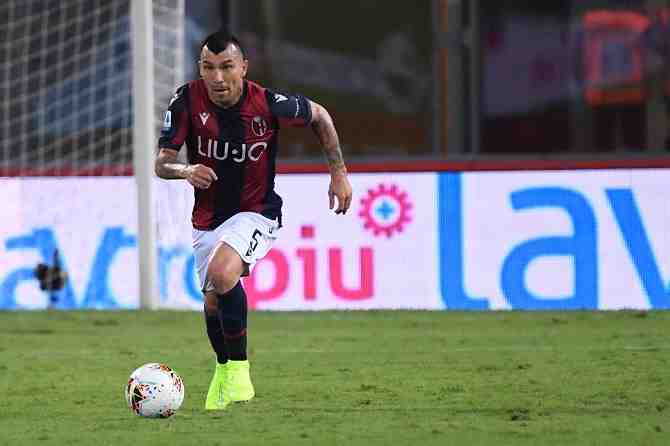Gary Medel deja el Calcio y es tentado por los petrodólares