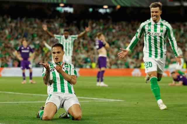 Real Betis gana y Pellegrini queda a un paso de su primera final europea
