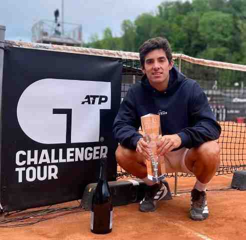 Christian Garín celebra en la final chilena en el Challenger de Mauthausen