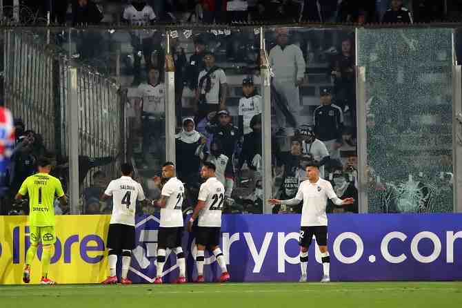 La advertencia del ministro Luis Cordero a los clubes: “No tengo inconvenientes en paralizar el fútbol si no cumplen con la ley”
