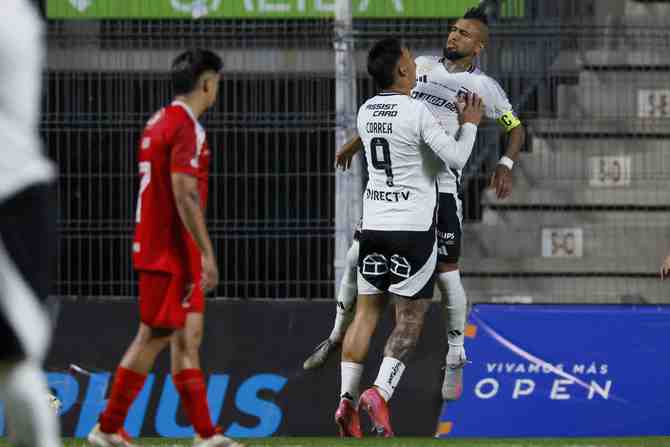 Colo Colo en modo ahorro: gana en La Calera sin patear al arco rival