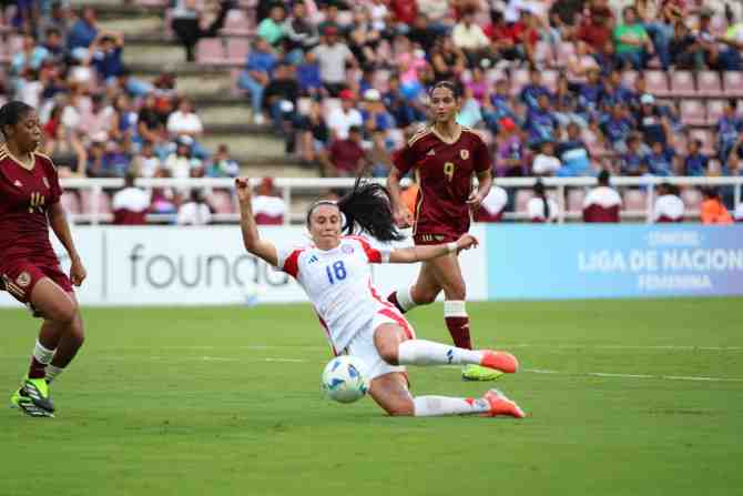 El regreso de “Tiane” Endler incluyó un punto valioso para la Roja en Venezuela