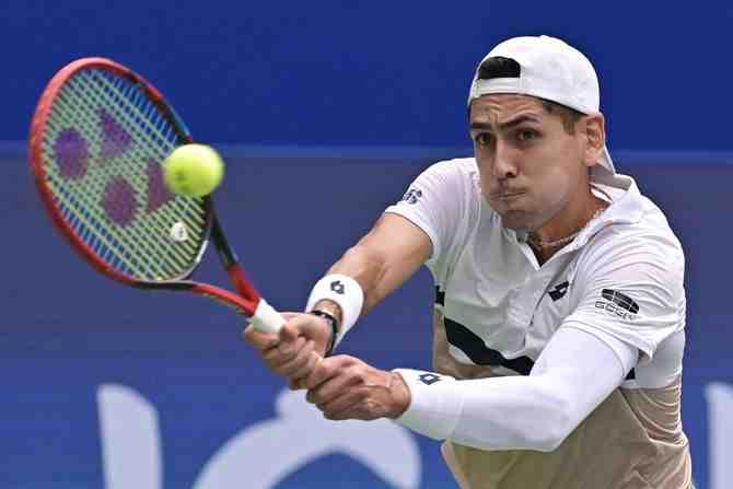 Alejandro Tabilo pone en juego su invicto ante Novak Djokovic