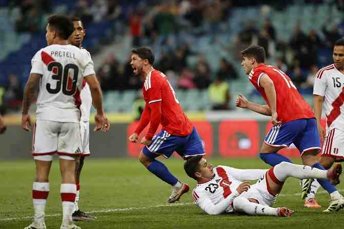 La Roja cierra el año con una sonrisa: gana a Perú y proyecta el futuro con una nueva generación