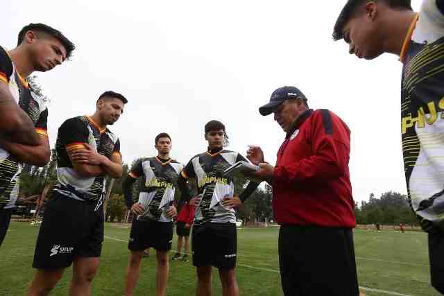 La dura travesía de los jugadores que están sin club y entrenan en el Sifup