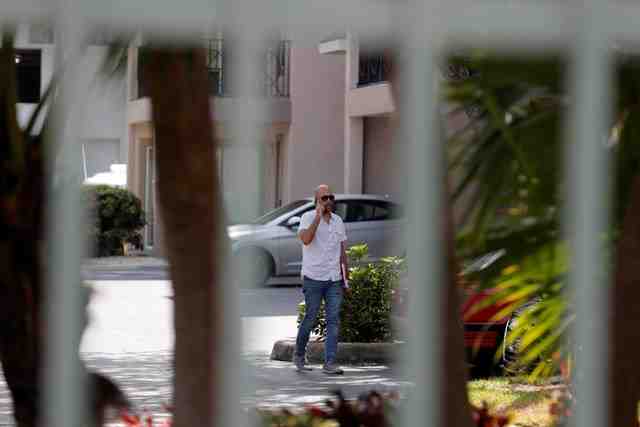 Un intruso en Navidad