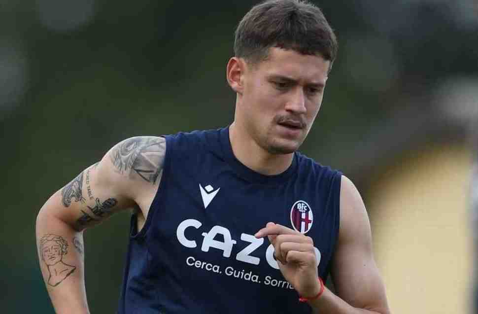 Colo Colo anuncia al defensa uruguayo Joaquín Sosa como su segundo refuerzo