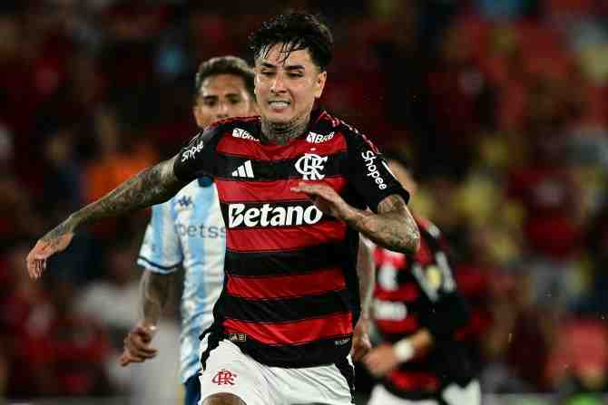 Erick Pulgar, en la élite de América: elegido en el once ideal del continente