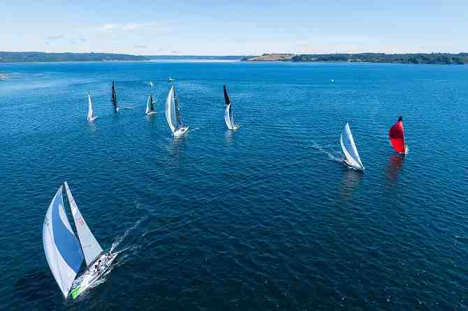 La flota oceánica vuelve a navegar por las mágicas aguas de Chiloé