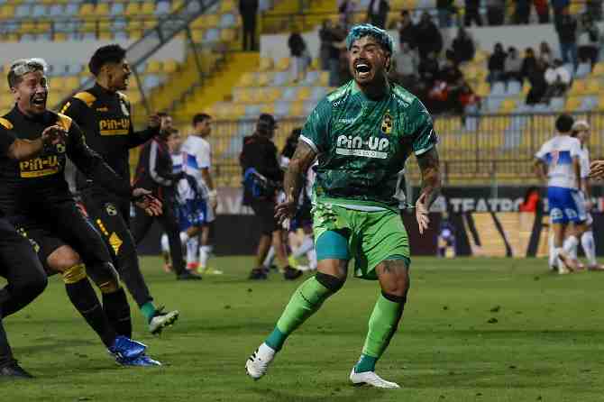 “Mono” Sánchez, el héroe de la Supercopa: “Confié en mis compañeros y en mis manos”