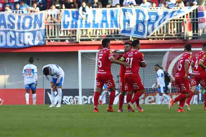 La UC cae ante Ñublense y siembra dudas cuando se acerca el debut copero