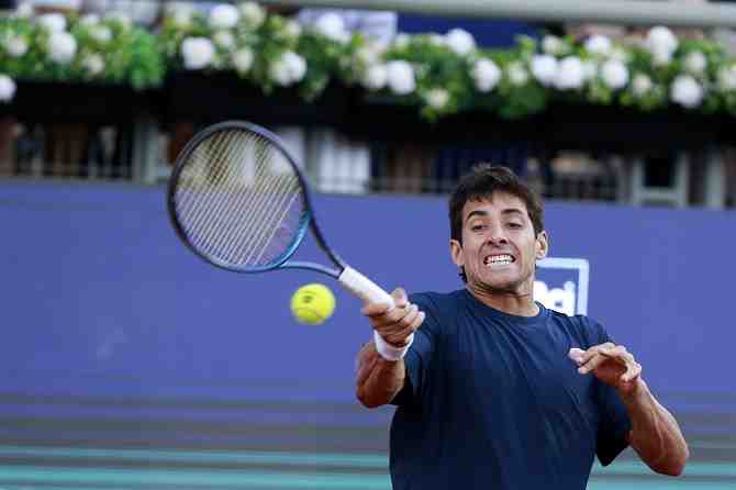 Los tenistas chilenos recorren la ruta de arcilla rumbo a Roland Garros