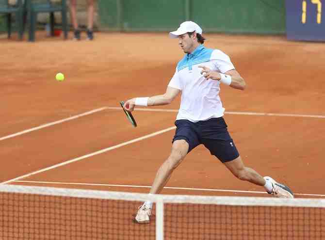 Jarry deja escapar la final de Madrid pero crece en España