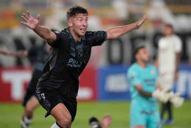 Coquimbo saca pecho de campeón y gana con autoridad en Lima