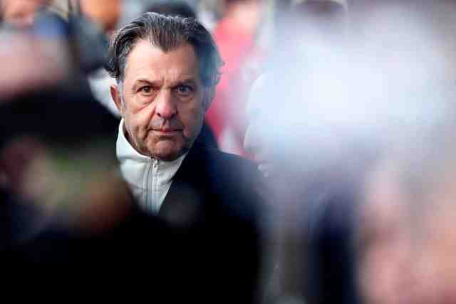 Mosa cerca del control total en Colo Colo: ofrece US$ 11 millones y Leonidas Vial acepta vender su parte