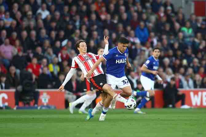 Marcelino Núñez acaricia el anhelado regreso a la Premier League con Ipswich Town