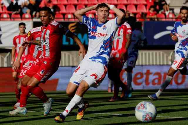 La U cae con La Calera, se enreda en la Copa y sigue la turbulencia en Azul Azul
