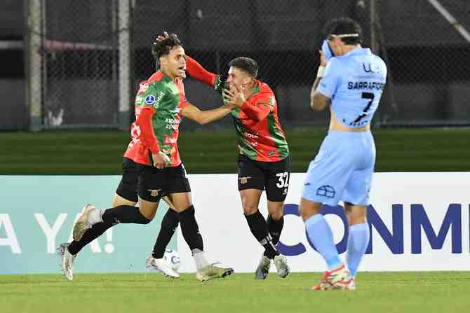 A O’Higgins se lo traga el Centenario y queda en la cornisa de la Copa Sudamericana