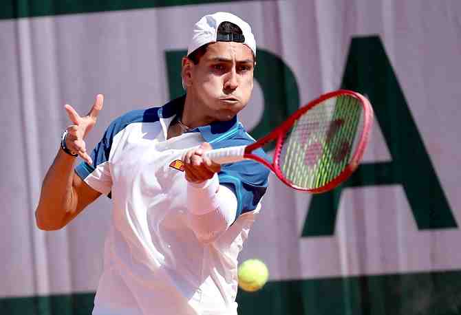 Tabilo consigue su triunfo más cómodo en un Grand Slam y desafía a Vacherot
