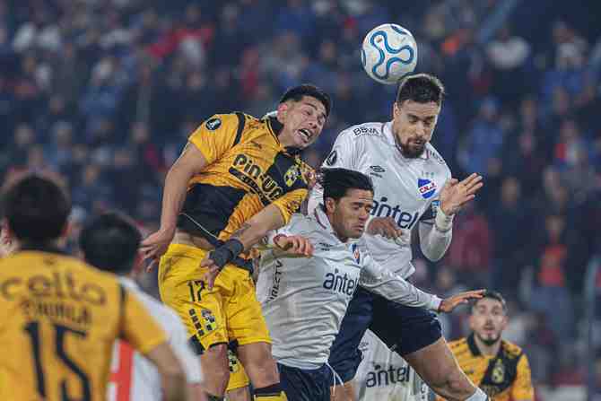 Un lujo de campeón: Coquimbo pierde, pero igual gana el grupo