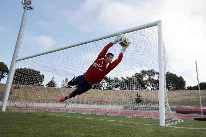 El regreso de Brayan Cortés agita el arco de la selección: ¿Quién ataja?