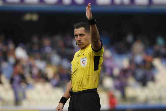 Cristián Garay corta la espera mundialista para el referato nacional