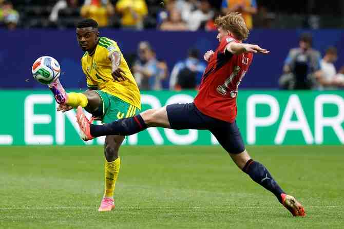 Empate con gusto a poco para checos y sudafricanos