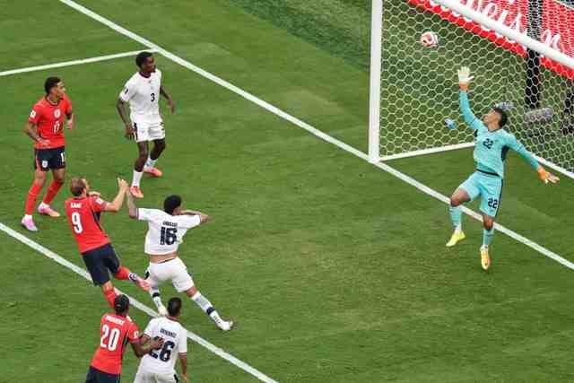Harry Kane rompe el “embrujo” y revalida la aspiración de Inglaterra