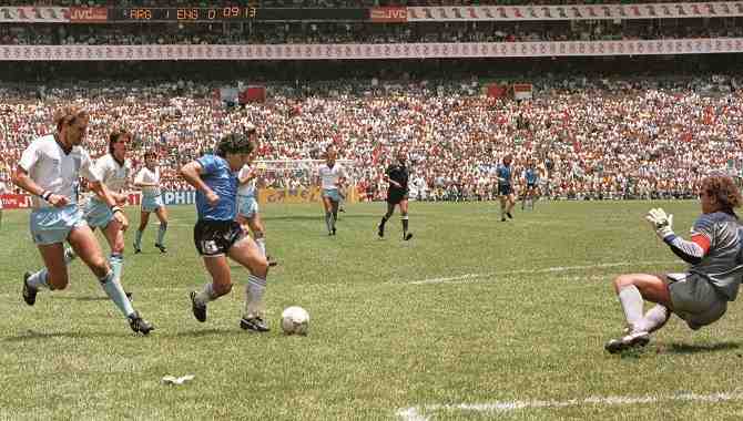 Pedro Pasculli, campeón del mundo con Argentina en 1986: “Pasarán 100 años y se hablará del partido en el Azteca, de la mano de Dios y del gol increíble”