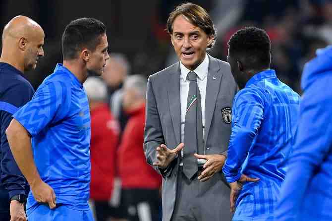 Mancini llega a la selección italiana en medio de crisis, escándalos y polémicas