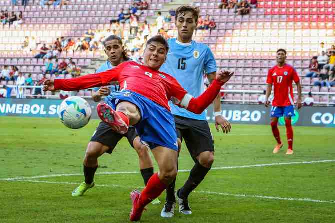 Damián Pizarro busca encauzar su carrera en Audax Italiano: ¿Es un ariete recuperable?