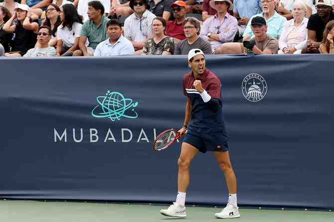 Alejandro Tabilo saca su mejor repertorio y acelera en Washington