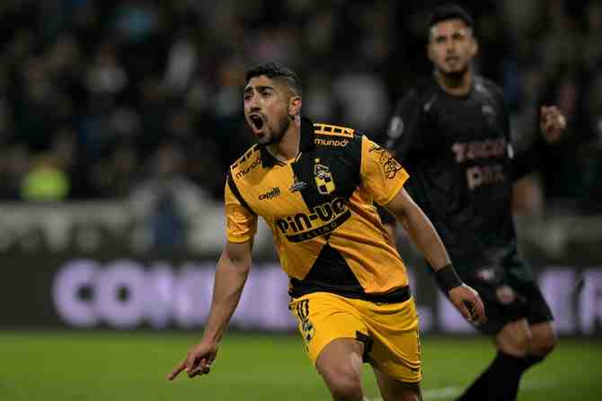 Coquimbo se agranda en Argentina con actuaciones decisivas de Sánchez y Vadalá