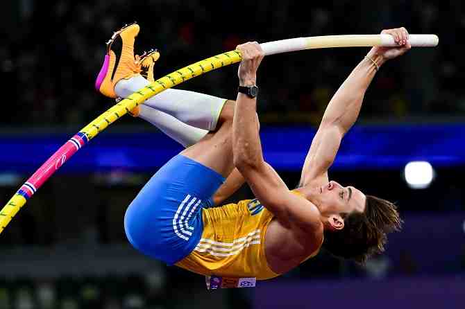 Duplantis desafía nuevamente al cielo en el Europeo de Atletismo