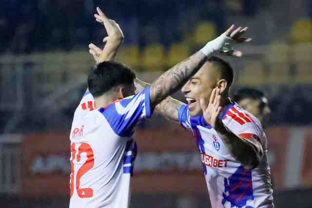 La U canta bajo la lluvia y se ilusiona para el Superclásico