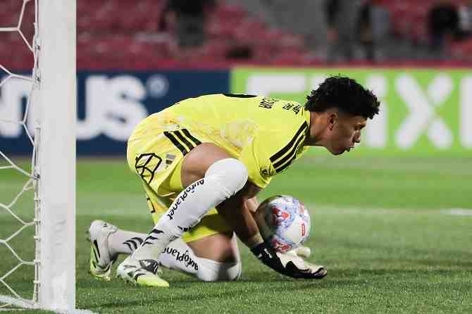 Audax y Colo Colo terminan ilesos en una brillante noche de los arqueros
